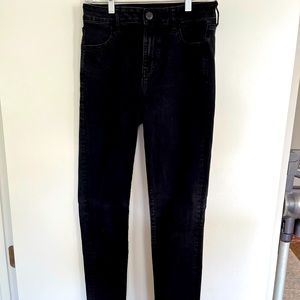 American Eagle Black super stretch high-waisted skinny jeans